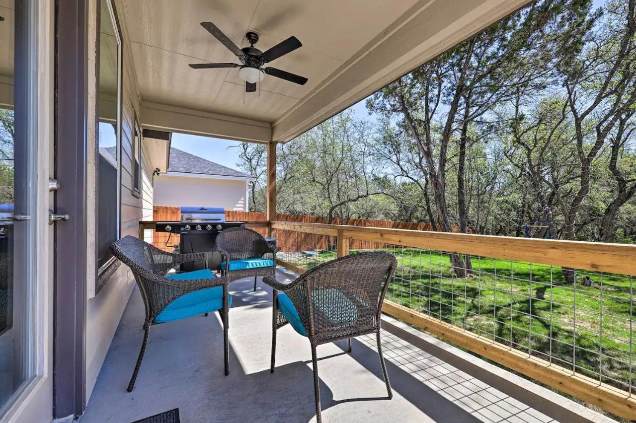 Convenient Cute Cottage Hot Tub Fire Pit Sleeps 6 Каньон-Лейк Экстерьер фото
